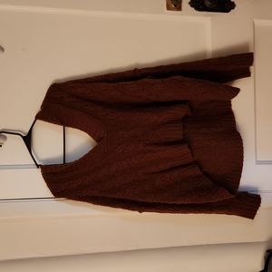 AE High Low Cropped Sweater!!